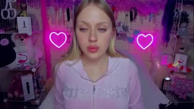 Image 11 of indykally Stream on Chaturbate on 1 month ago