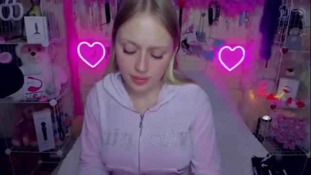 Image 7 of indykally Stream on Chaturbate on 1 month ago