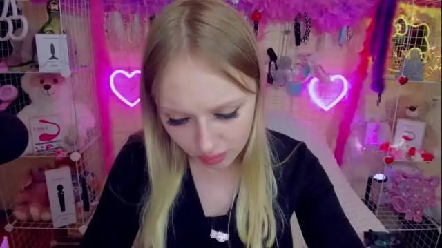Image 12 of indykally Stream on Chaturbate on 1 month ago