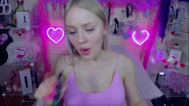 Image 10 of indykally Stream on Chaturbate on 1 month ago