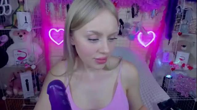 Image 11 of indykally Stream on Chaturbate on 1 month ago