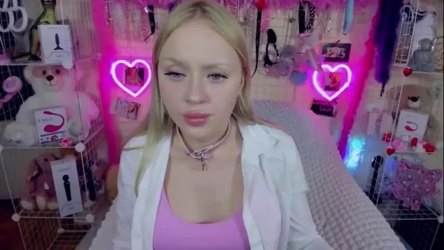 Image 12 of indykally Stream on Chaturbate on 1 month ago