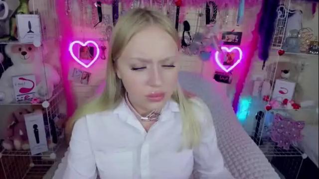 Image 3 of indykally Stream on Chaturbate on 1 month ago