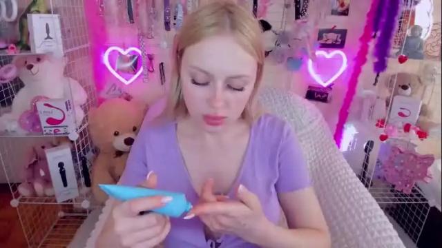 Image 10 of indykally Stream on Chaturbate on 17 days ago