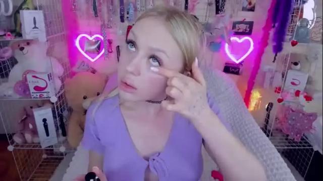 Image 11 of indykally Stream on Chaturbate on 17 days ago