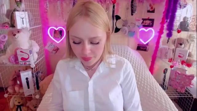 Image 10 of indykally Stream on Chaturbate on 10 days ago