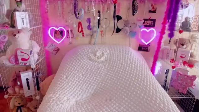Image 12 of indykally Stream on Chaturbate on 10 days ago