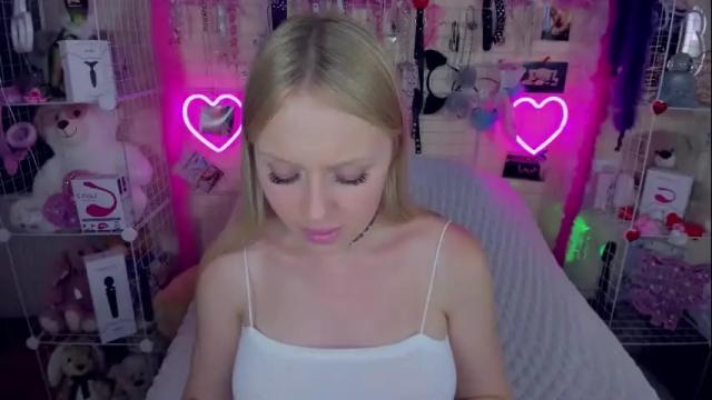 Image 6 of indykally Stream on Chaturbate on 9 days ago