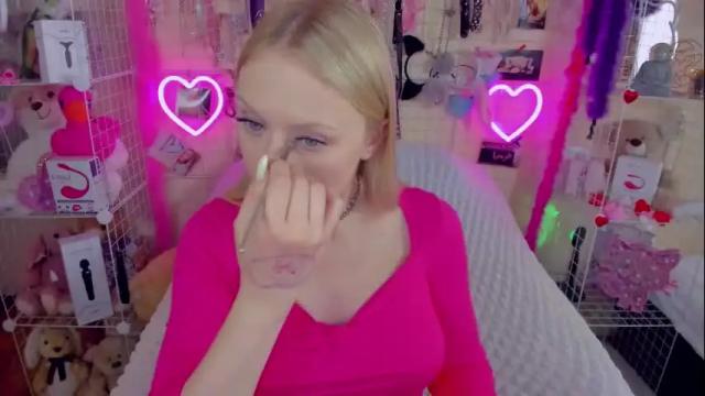 Image 12 of indykally Stream on Chaturbate on 3 days ago