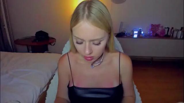 Image 7 of indykally Stream on Chaturbate on 5 months ago