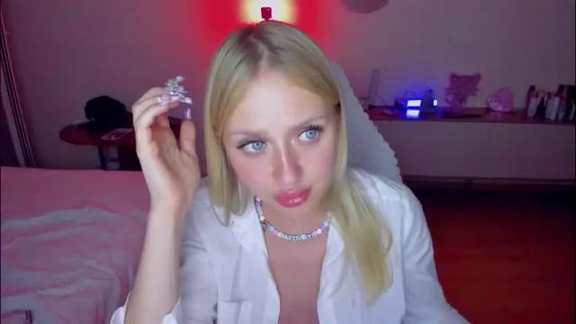 Image 10 of indykally Stream on Chaturbate on 5 months ago