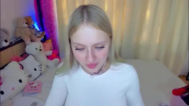 Image 2 of indykally Stream on Chaturbate on 5 months ago