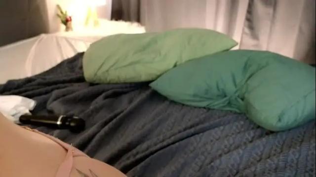 Image 4 of ineedacupcake Stream on Chaturbate on 23 days ago