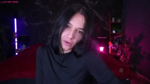 Image 4 of inessasky Stream on Chaturbate on 19 months ago