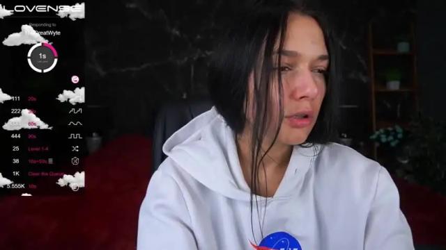 Image 11 of inessasky Stream on Chaturbate on 21 months ago