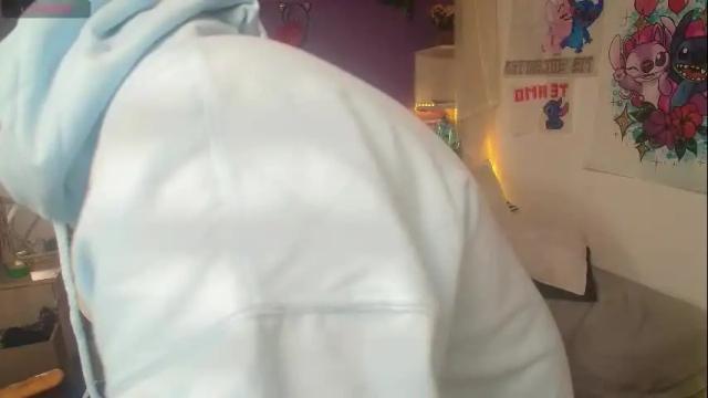 Image 12 of ingrid_casas Stream on Chaturbate on 3 months ago