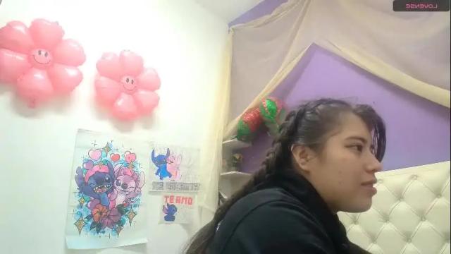 Image 2 of ingrid_casas Stream on Chaturbate on 3 months ago