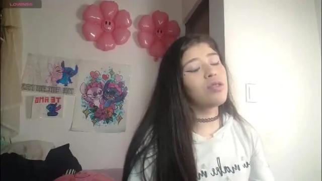 Image 2 of ingrid_casas Stream on Chaturbate on 2 months ago