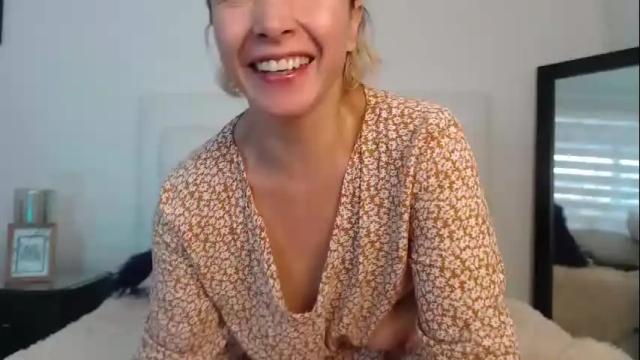 Image 3 of ingridbergman Stream on Chaturbate on 1 month ago