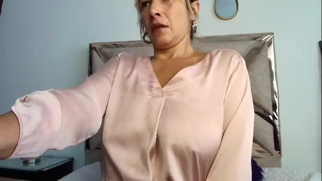 Image 11 of ingridbergman Stream on Chaturbate on 4 days ago