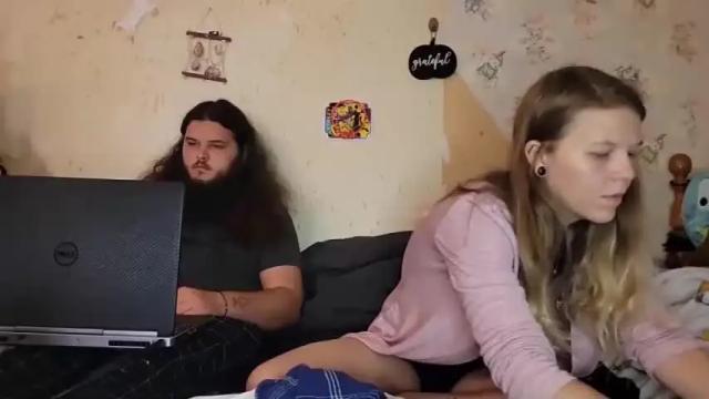 Image 3 of injuredandbroke Stream on Chaturbate on 25 months ago