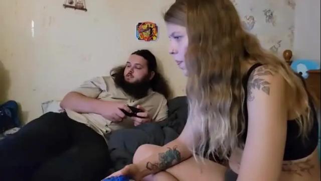 Image 4 of injuredandbroke Stream on Chaturbate on 25 months ago