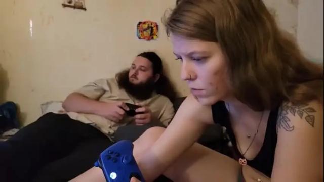 Image 8 of injuredandbroke Stream on Chaturbate on 25 months ago