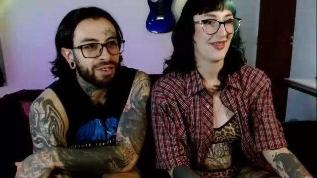Image 6 of inked_val Stream on Chaturbate on 3 months ago
