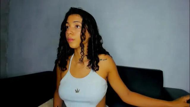 Image 2 of inkedsabrina Stream on Chaturbate on 2 months ago