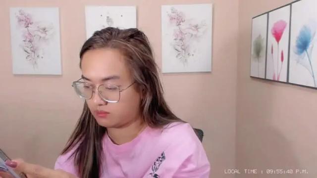 Image 11 of inn0centdoll69 Stream on Chaturbate on 14 months ago