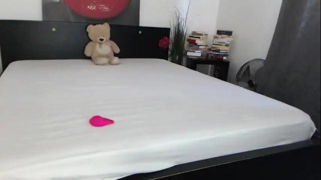 Image 2 of inna_sense Stream on Chaturbate on 1 month ago