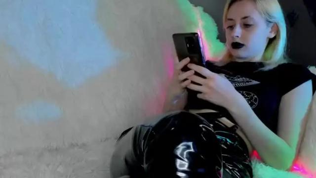 Image 4 of inner_light___ Stream on Chaturbate on 19 months ago