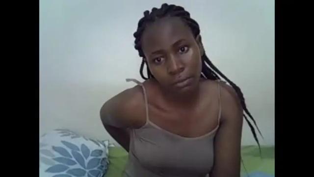 Image 4 of innocent_queen Stream on Chaturbate on 12 months ago