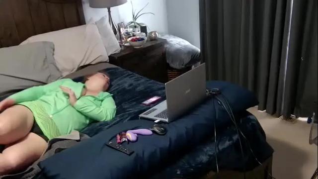 Image 12 of insatiablecpl333 Stream on Chaturbate on 13 months ago