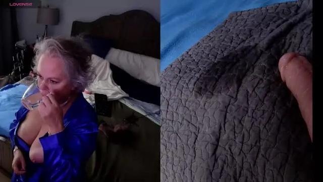 Image 4 of insatiablecpl333 Stream on Chaturbate on 15 days ago