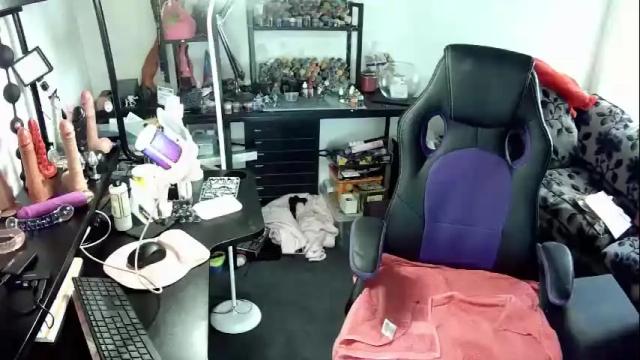 Image 4 of insatiableme88 Stream on Chaturbate on 3 months ago