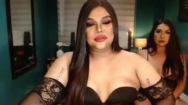 Image 11 of insatiablesexqueens Stream on Chaturbate on 13 months ago