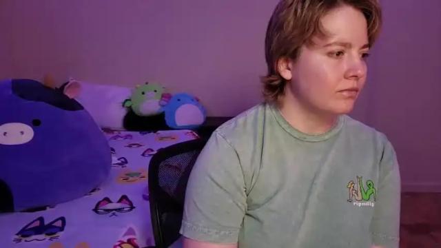 Image 7 of internetfairy_xo Stream on Chaturbate on 16 months ago