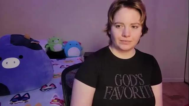 Image 10 of internetfairy_xo Stream on Chaturbate on 16 months ago