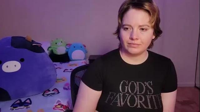 Image 7 of internetfairy_xo Stream on Chaturbate on 16 months ago