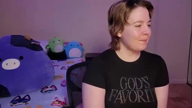 Image 8 of internetfairy_xo Stream on Chaturbate on 16 months ago