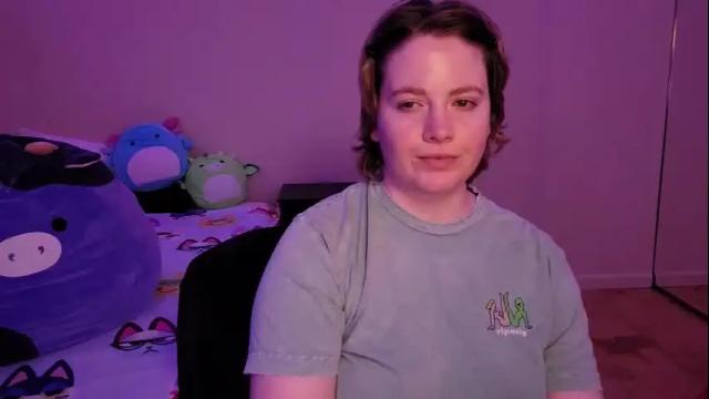 Image 10 of internetfairy_xo Stream on Chaturbate on 15 months ago