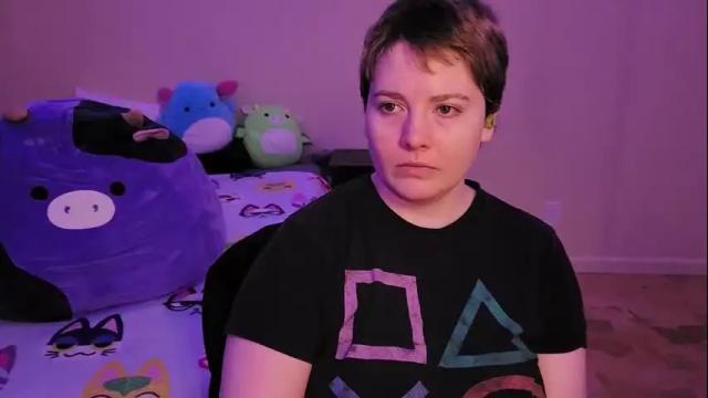 Image 10 of internetfairy_xo Stream on Chaturbate on 13 months ago