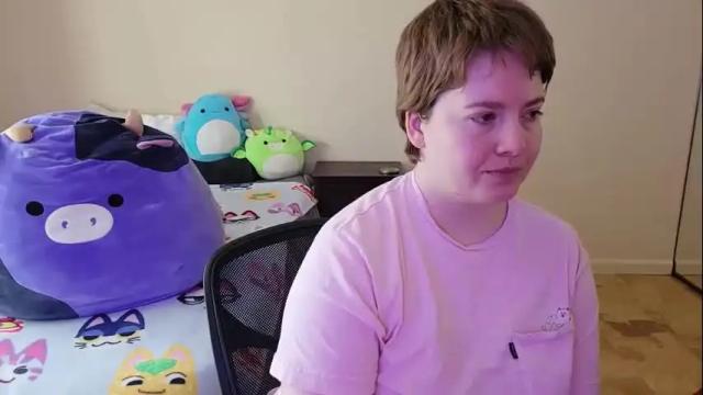 Image 6 of internetfairy_xo Stream on Chaturbate on 15 months ago