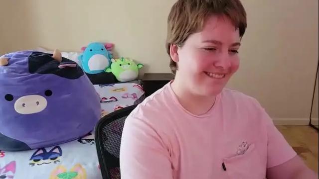 Image 8 of internetfairy_xo Stream on Chaturbate on 15 months ago