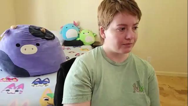 Image 6 of internetfairy_xo Stream on Chaturbate on 12 months ago