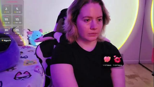 Image 2 of internetfairy_xo Stream on Chaturbate on 2 months ago