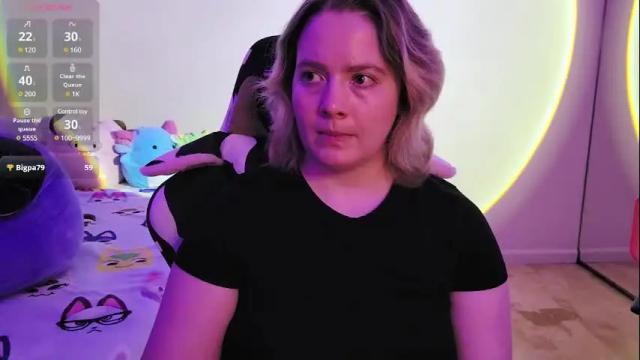 Image 4 of internetfairy_xo Stream on Chaturbate on 2 months ago