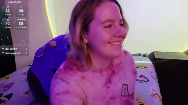 Image 3 of internetfairy_xo Stream on Chaturbate on 1 month ago