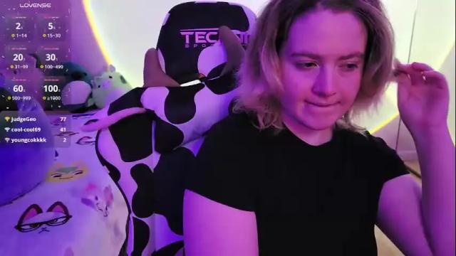 Image 11 of internetfairy_xo Stream on Chaturbate on 3 months ago